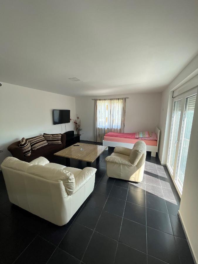Vulsa Apartmani Kladovo Exterior foto