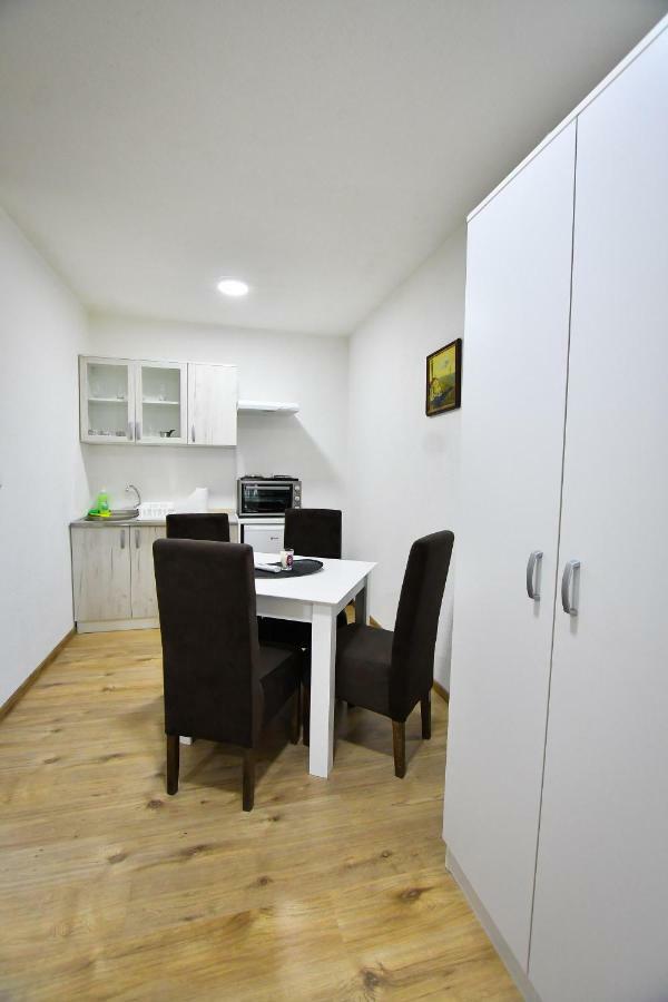 Vulsa Apartmani Kladovo Exterior foto