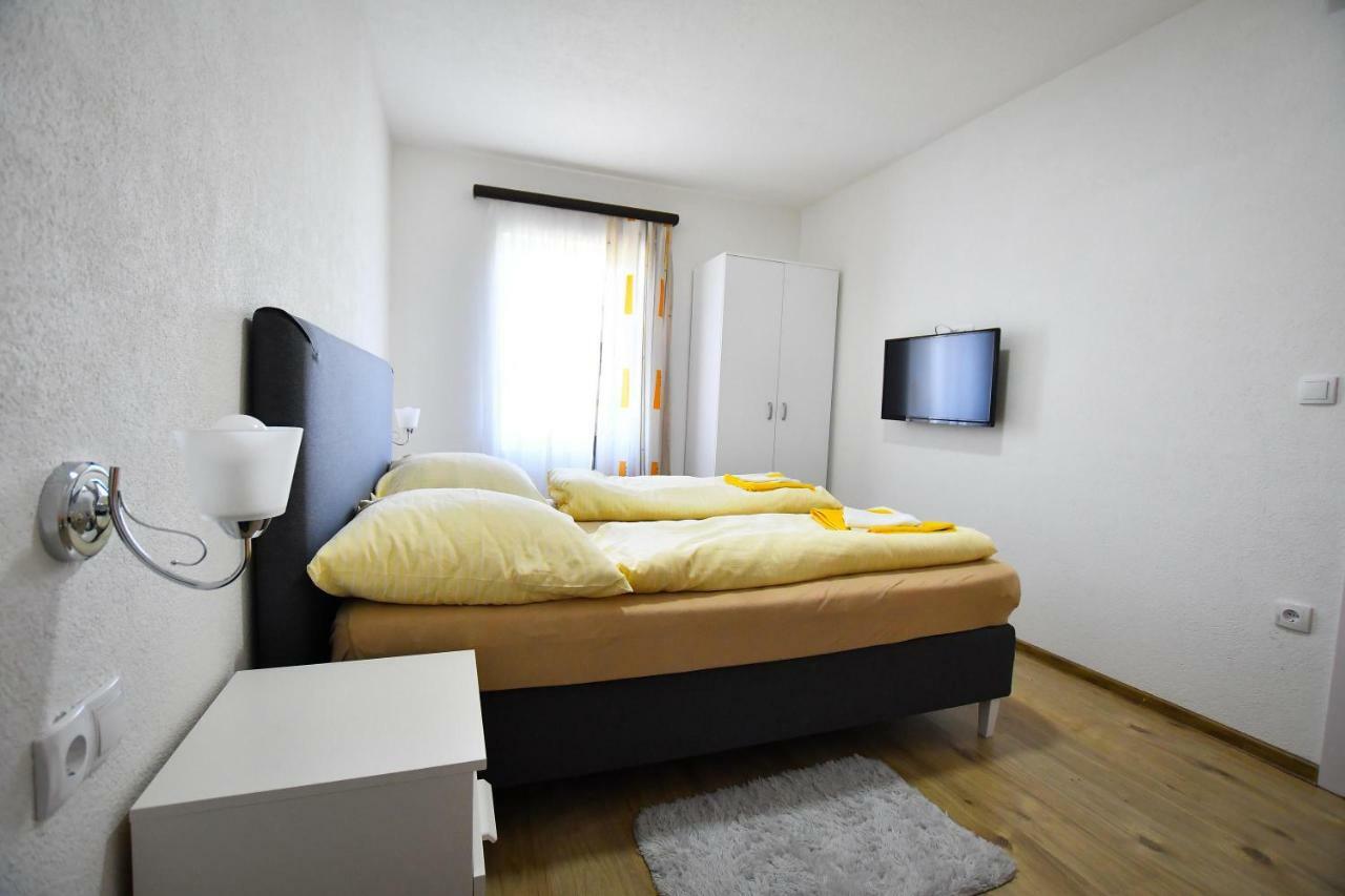 Vulsa Apartmani Kladovo Exterior foto