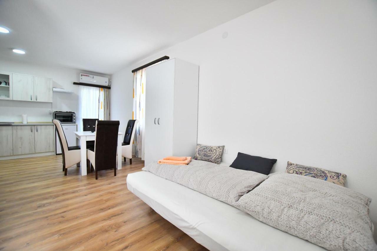 Vulsa Apartmani Kladovo Exterior foto