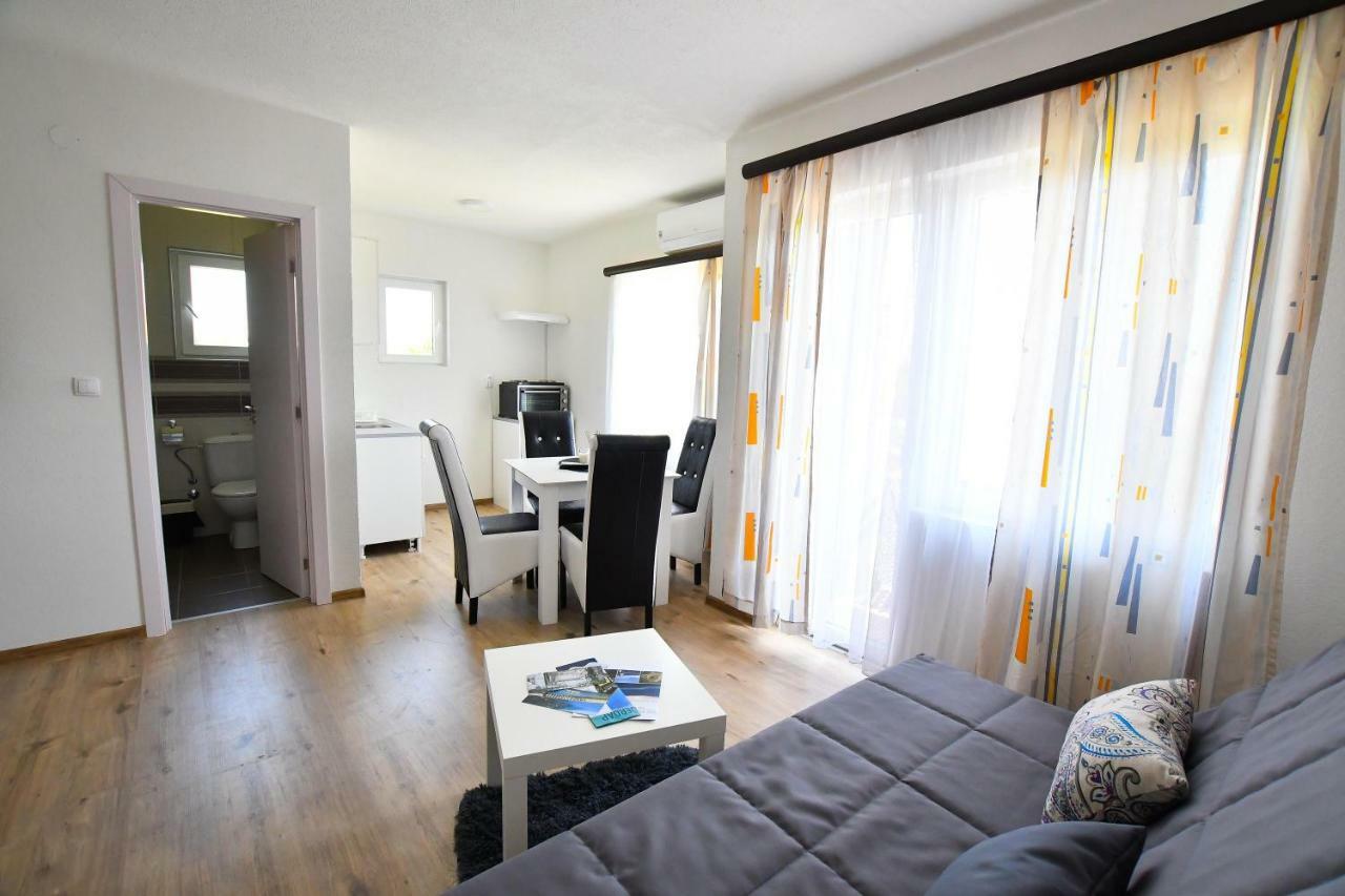 Vulsa Apartmani Kladovo Exterior foto